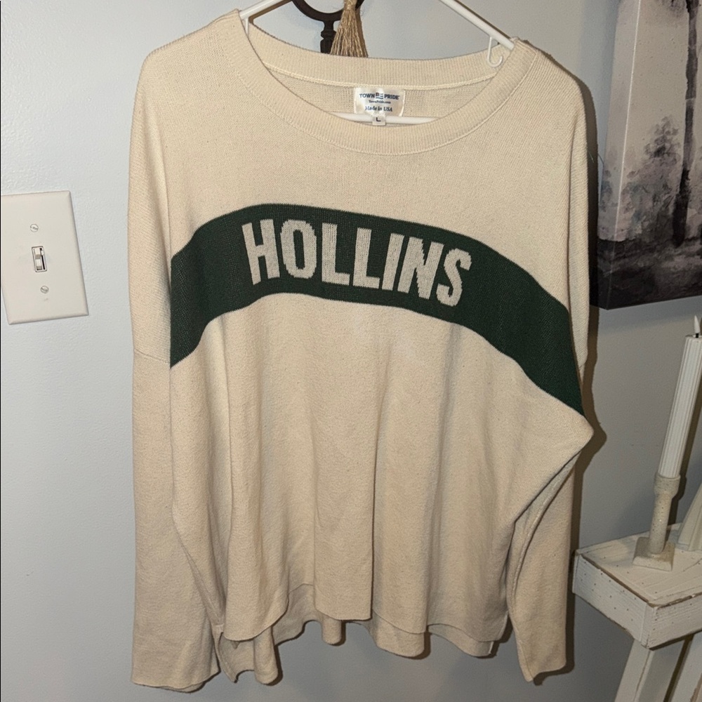 ⭐️Town Pride Hollins Made in the USA Crewneck Sweater⭐️